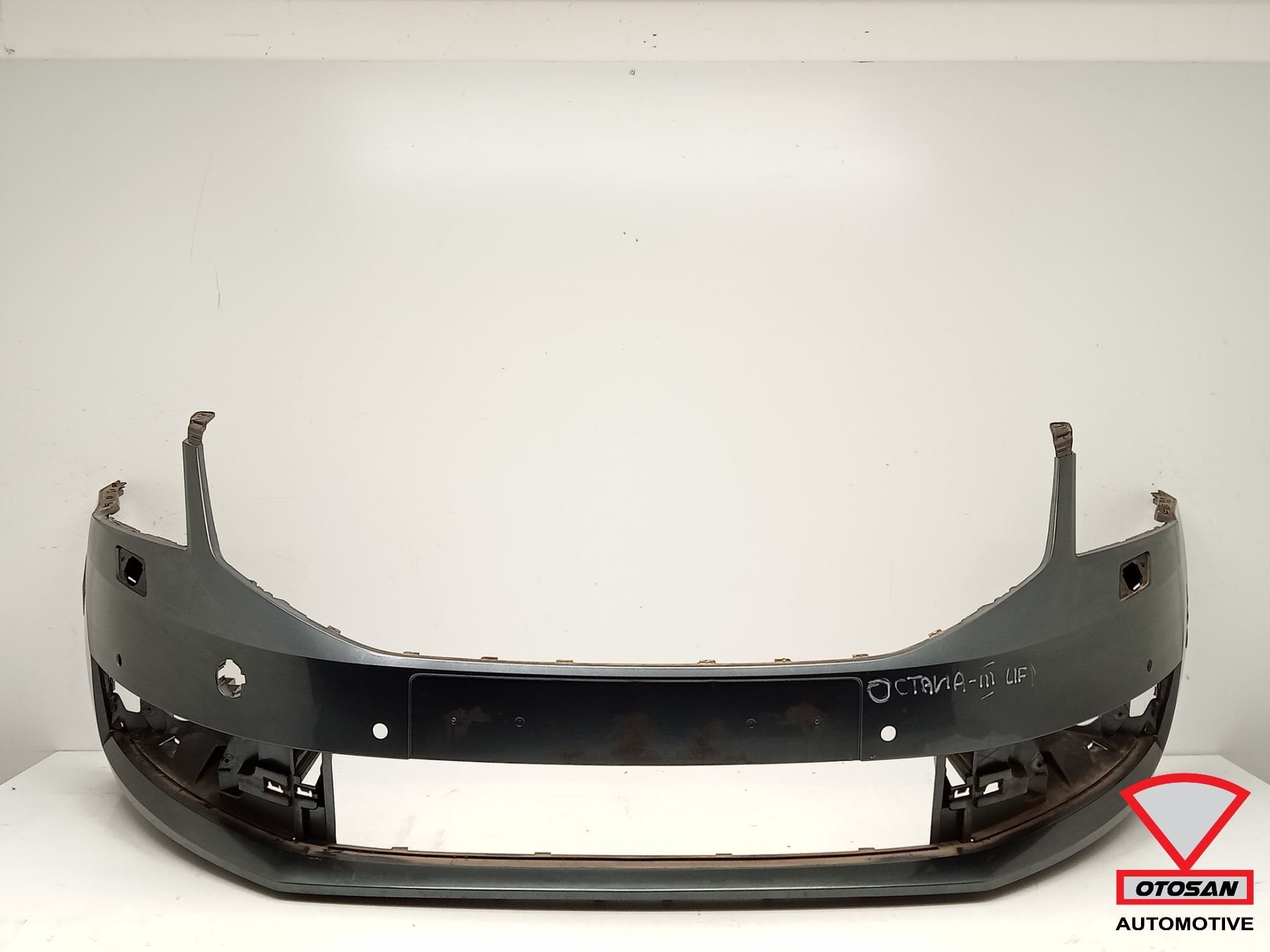 Skoda Octavia 3 Facelift 2017+ Voorbumper Bumper 4xPDC KLS O, Auto-onderdelen, Tr. Vaclava Klementa 869
293 01  Mlada Boleslav, CZ