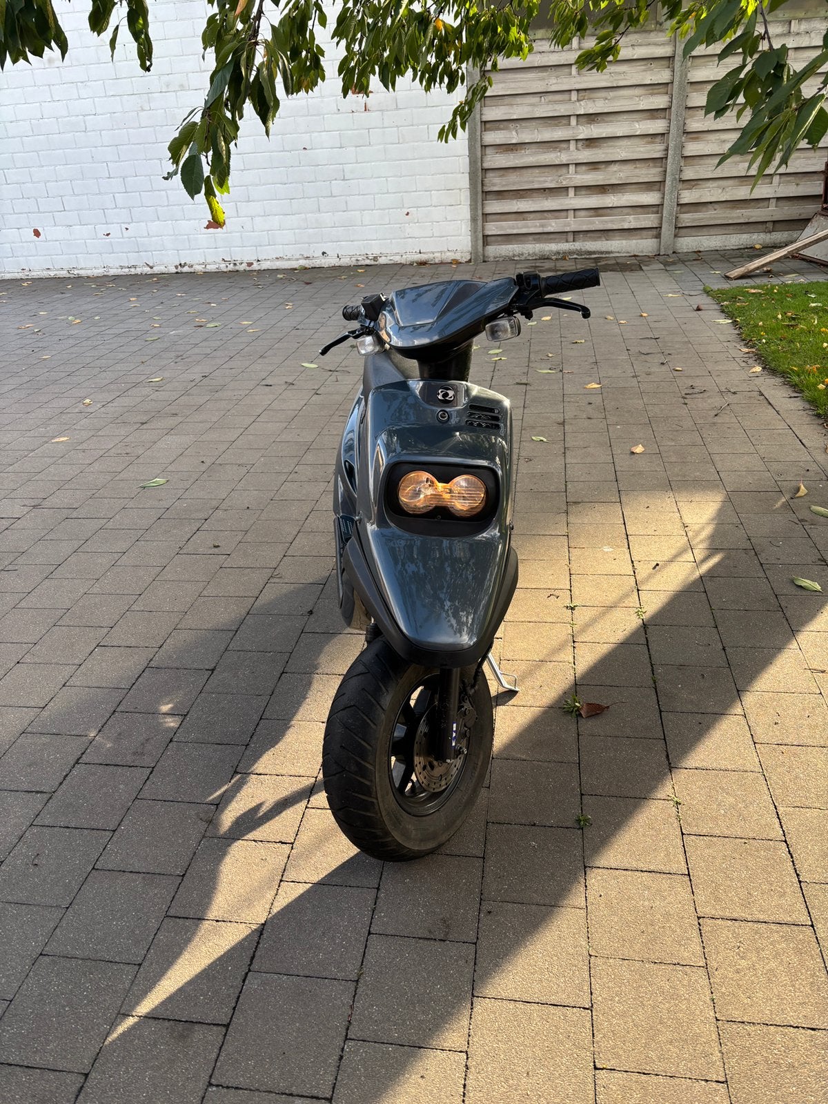 Mbk booster 1998 50cc b klasse, Fietsen en Brommers, Ophalen, Zo goed als nieuw