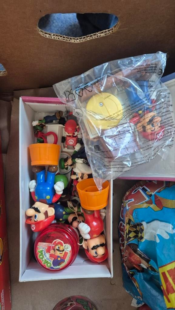 Lotje super mario collectibles, Enlèvement