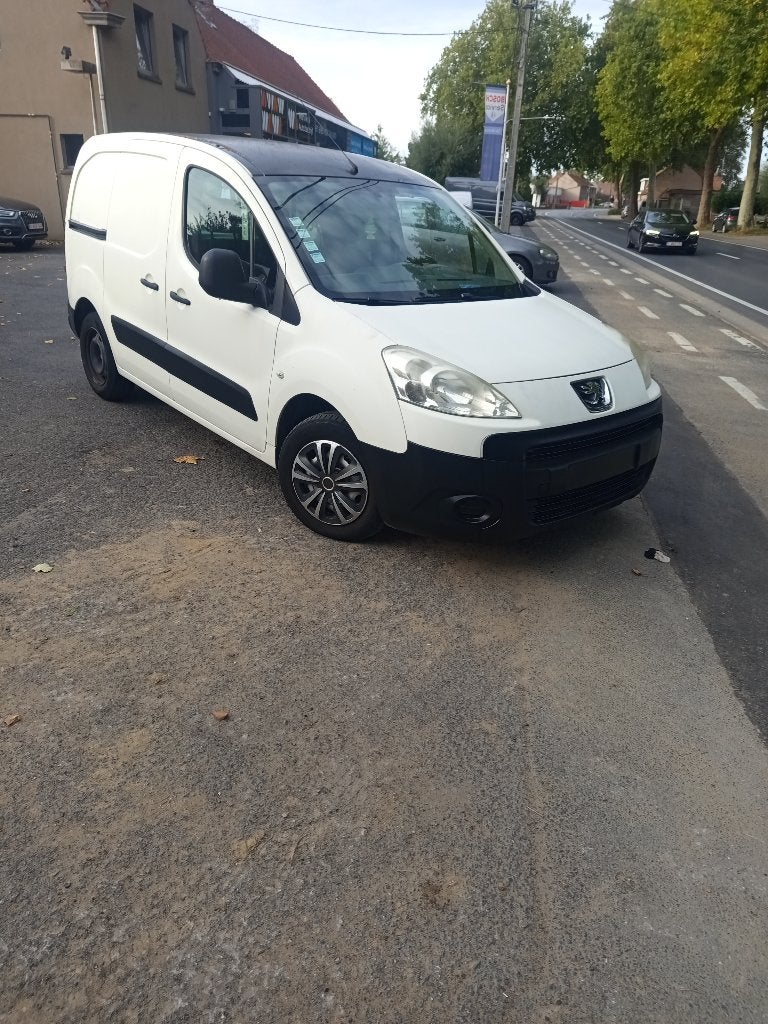 Peugeot partner 3 plaatsen, Auto's, Voorwielaandrijving, Monovolume, Zwart, Wit