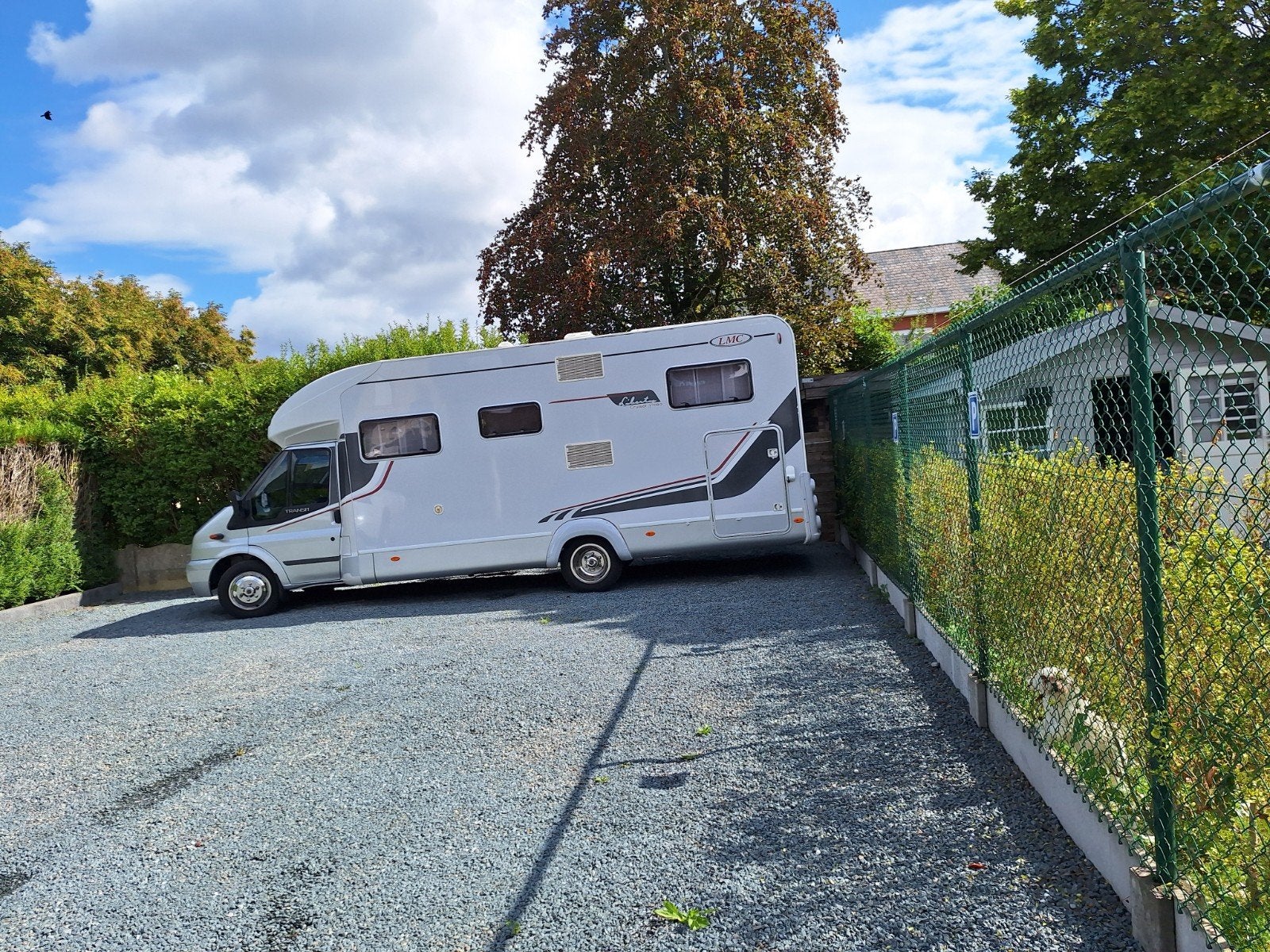 Mobilhome Lmc, Caravans en Kamperen, Caravans, Standaardzit, 7 tot 8 meter, Tot en met 4, 2 aparte bedden