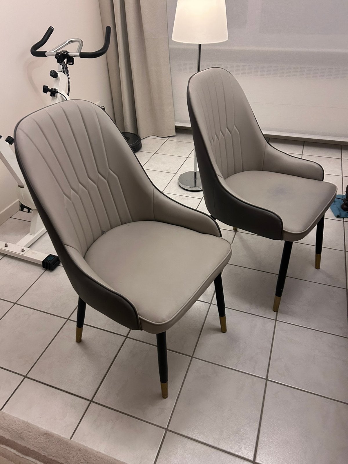 Twee stoelen !!, Ophalen, Gebruikt, Twee