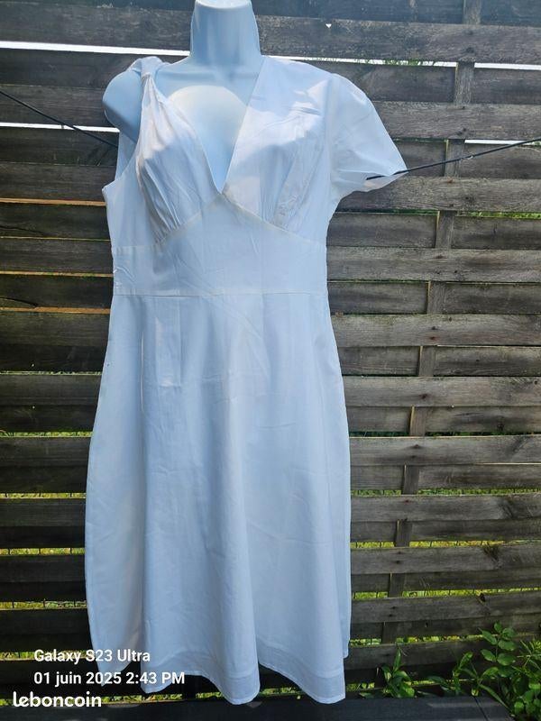 Robe blanche – Neuve avec étiquette – L, H&M, Enlèvement ou Envoi, Longueur genou, Blanc