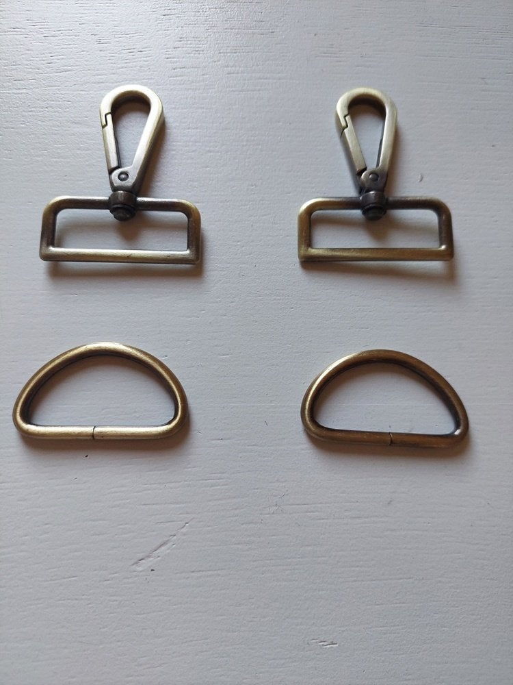 2 mousquetons 38mm + 2 D ring bronze sac mercerie, Enlèvement ou Envoi, Neuf, Autres types