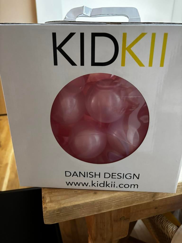 Kidkii ballen, Ophalen, Nieuw