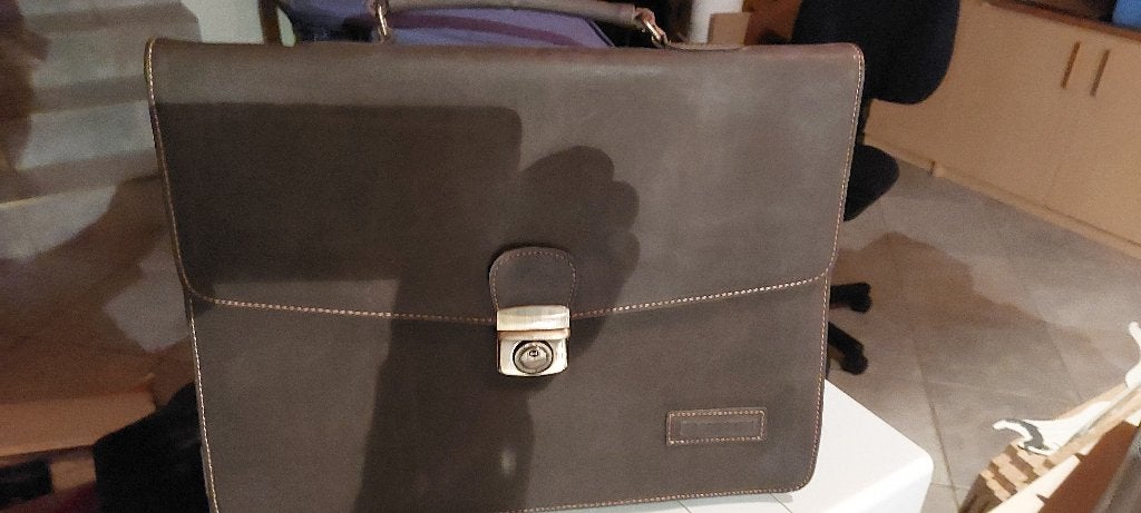 Sac de travail ou porte-document. Marque Elyston, Handtassen en Accessoires, Ophalen, Nieuw, Bruin