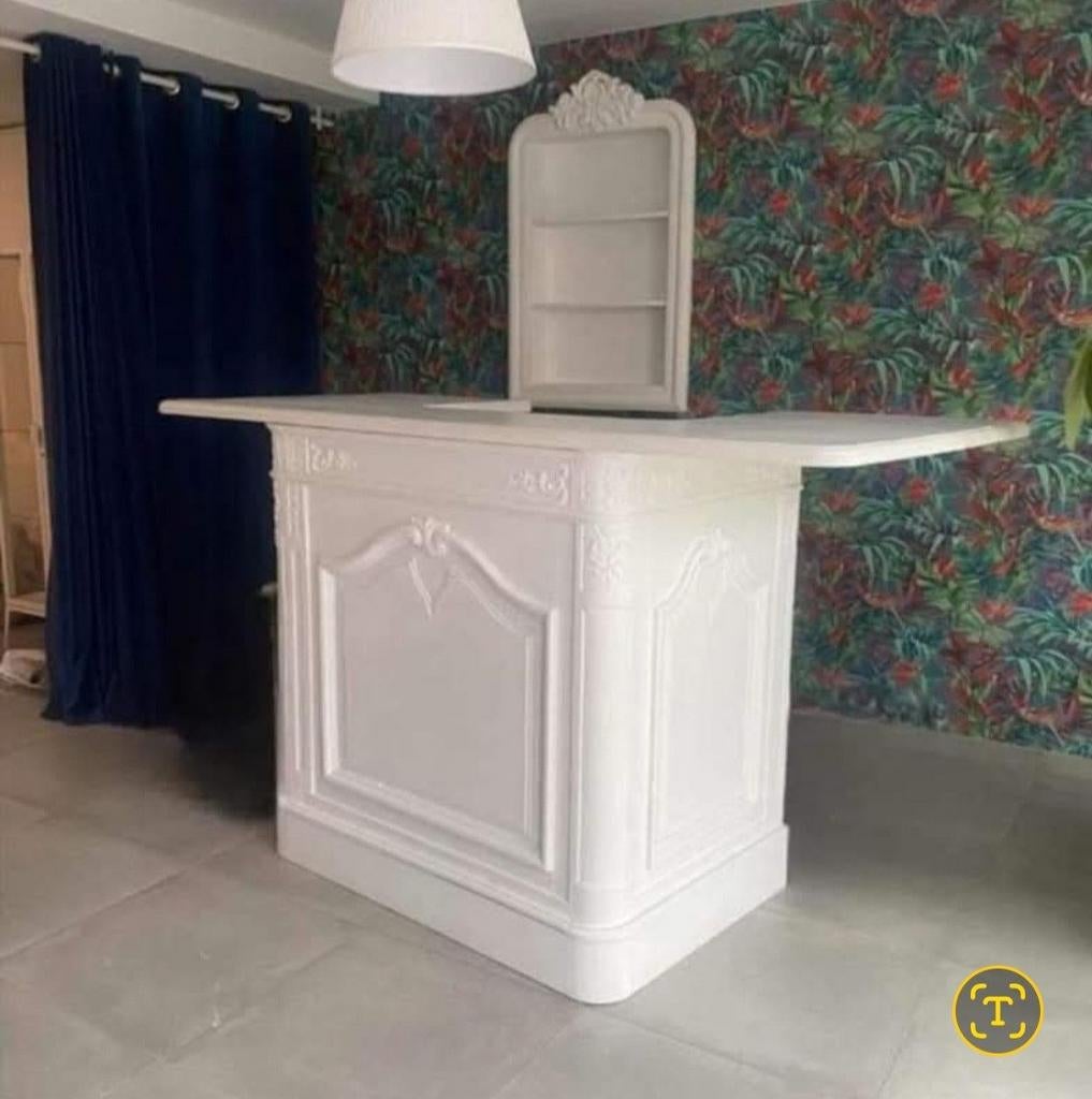 Meuble bar ou comptoir +étagère le tout en chêne