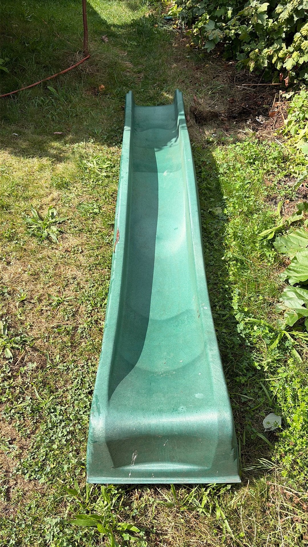 Toboggan en plastique de 2,9 m de long et 50 cm de large, Enfants & Bébés, Enlèvement, Comme neuf