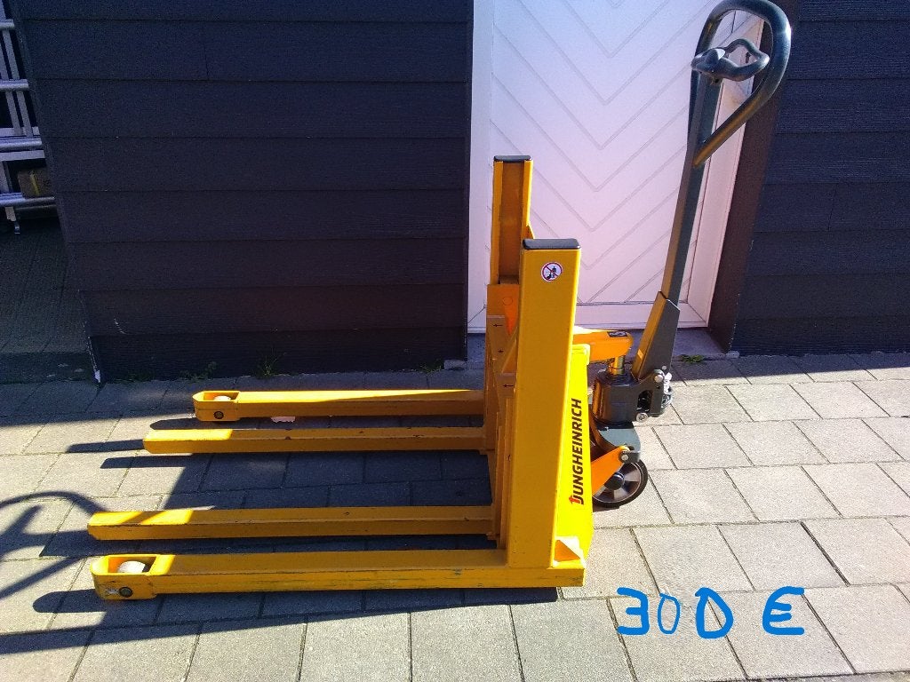 BT TRANSPALLET, Doe-het-zelf en Bouw, Palletwagens en Pompwagens, Ophalen, Zo goed als nieuw