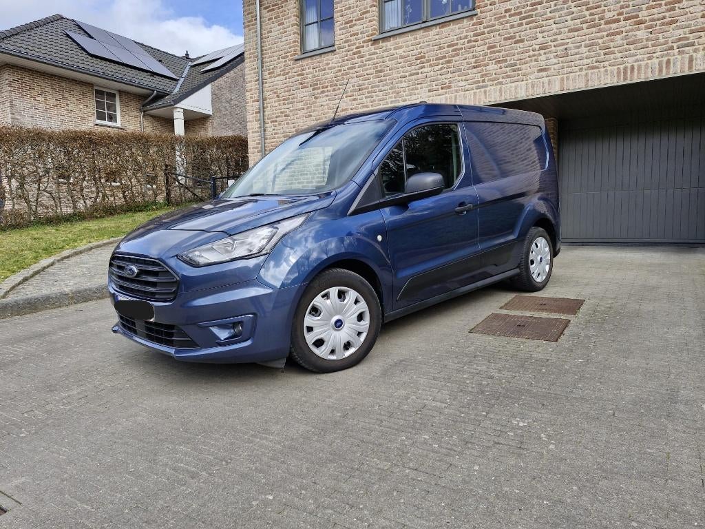 Ford Transit Connect SWB Trend T200 Magnetic, 4 deurs, Stof, Zwart, Blauw
