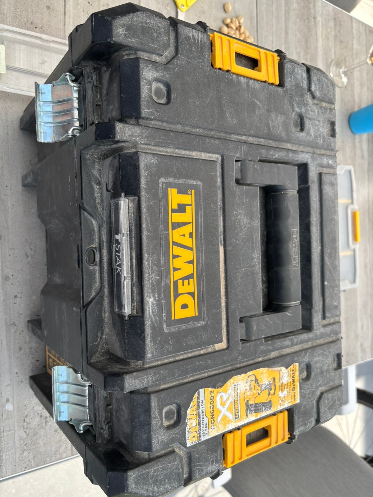 De walt afwerkingstacker, Ophalen, Gebruikt