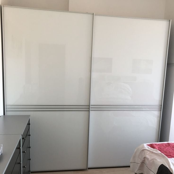 Kleerkast met twee schuifdeuren grijs, Huis en Inrichting, Ophalen, Met deur(en), Gebruikt, Overige houtsoorten