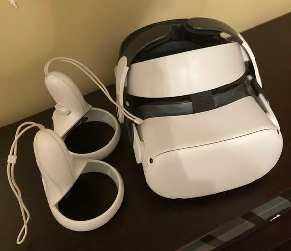 Meta Quest 2 + BOBOVR M2 Pro te koop, Ophalen, Zo goed als nieuw, VR-bril, Overige platformen