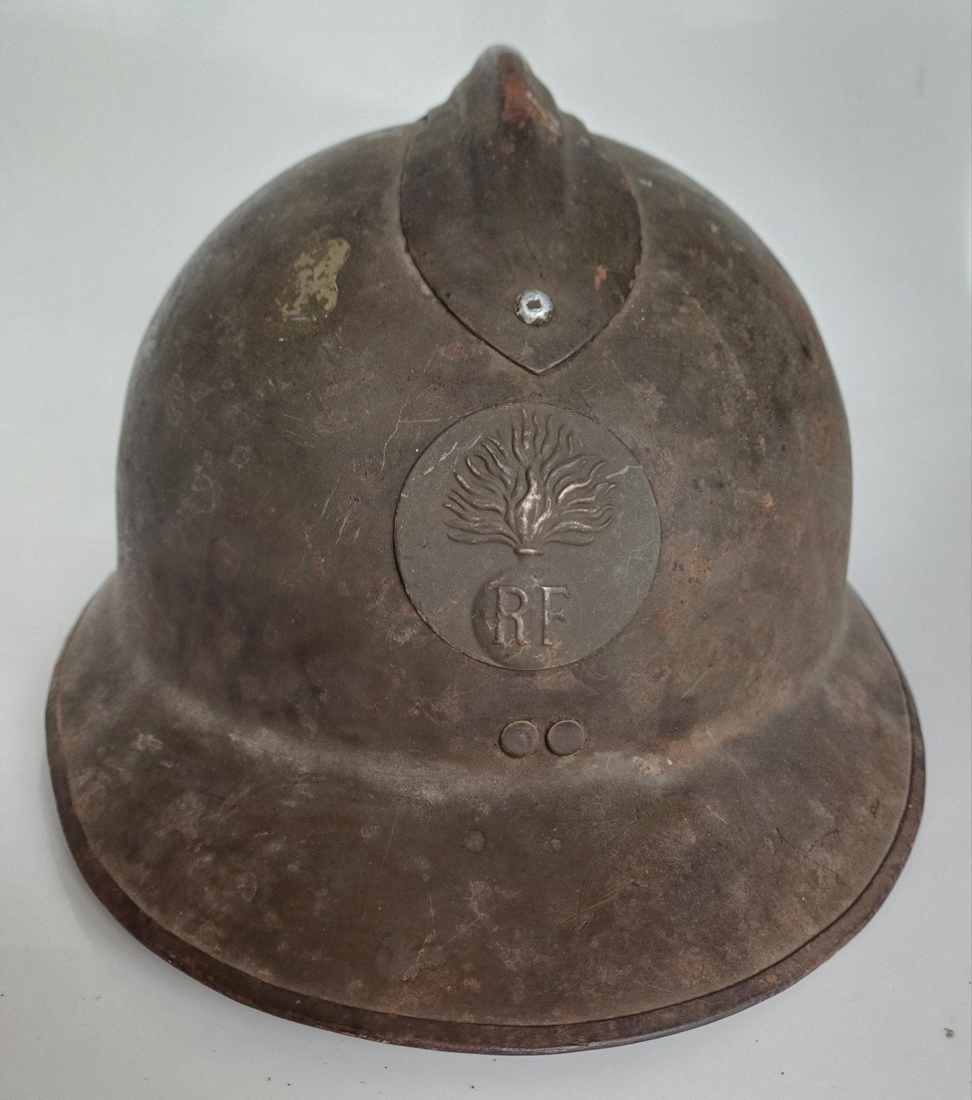 Franse M26 Adrian helm 1937 infanteriebadge, Verzamelen, Militaria | Tweede Wereldoorlog, Ophalen of Verzenden