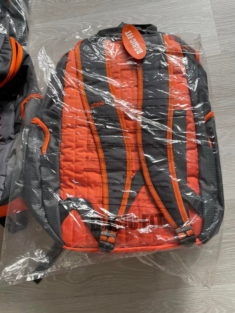 Nog 2 splinternieuwe rugzakken basic fit te koop, Enlèvement ou Envoi, Comme neuf