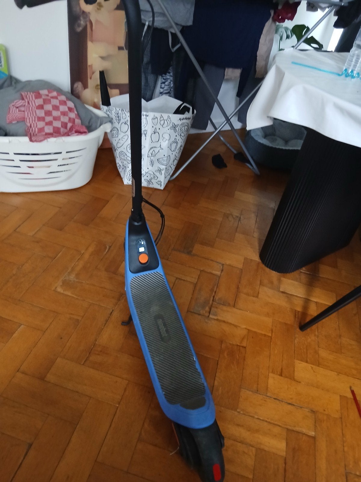 Trotinette electrique ninebot 8-12 ans, Vélos & Vélomoteurs, Enlèvement ou Envoi