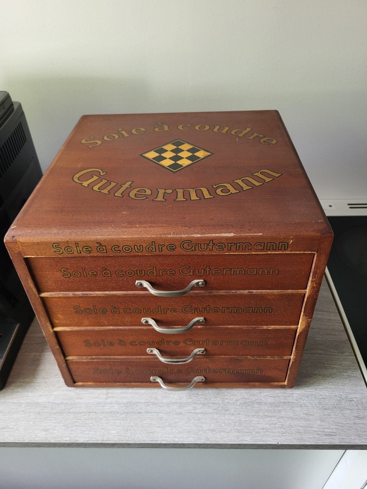 antiek gutermann naaikastje in goede staat, Antiquités & Art, Enlèvement