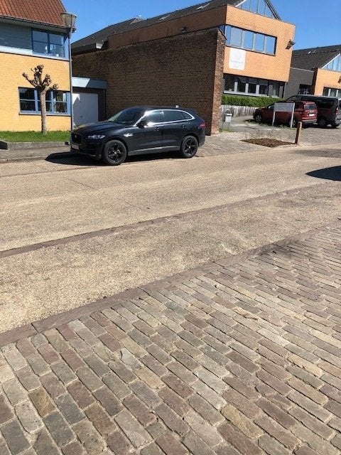 JAGUAR F-PACE, Auto's, Jaguar, Automaat, Achterwielaandrijving, 4 cilinders, Zwart