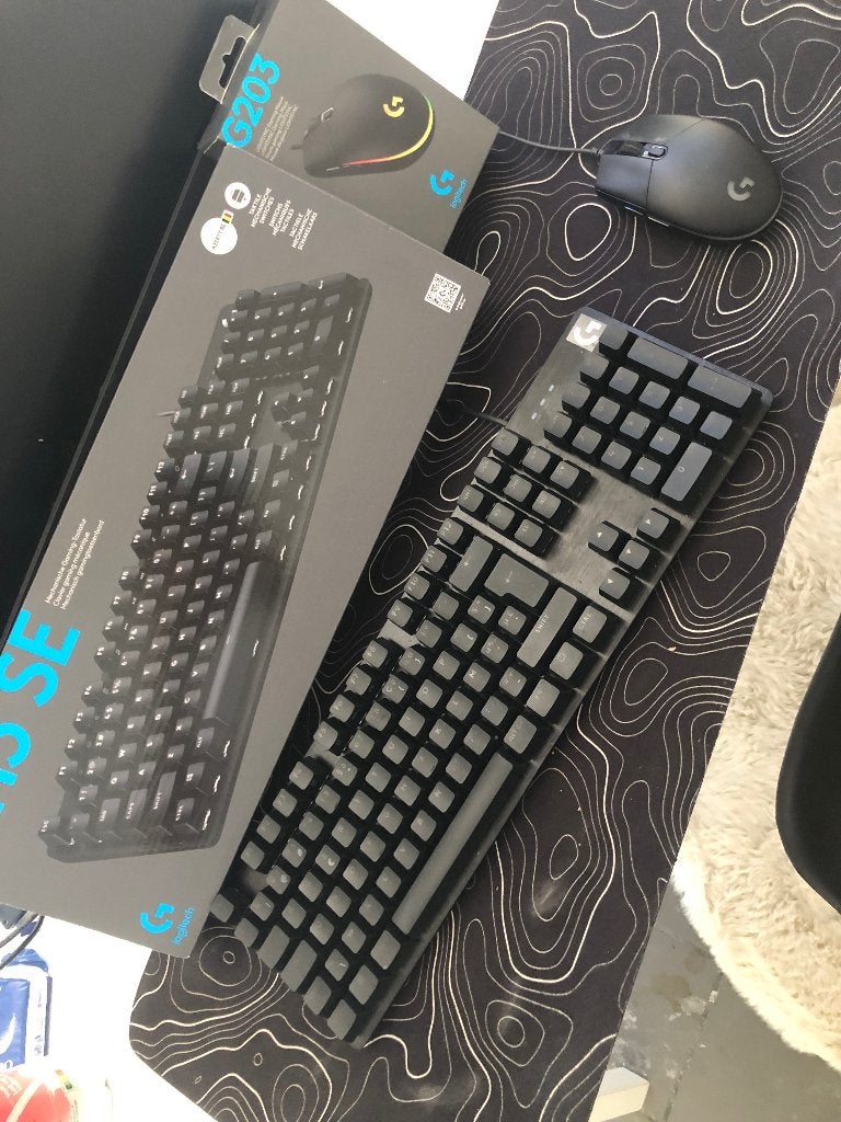 Logitech G413 SE gaming toetsenbord + G203 muis +XXL muismat, Ophalen, Gaming toetsenbord