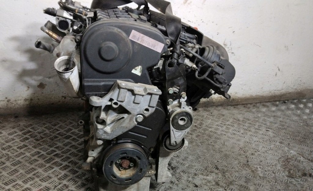 Moteur AXW Complet AUDI GOLF VW TOURAN A3, Autos : Pièces & Accessoires, Moteurs & Accessoires, Envoi, Utilisé, Daihatsu