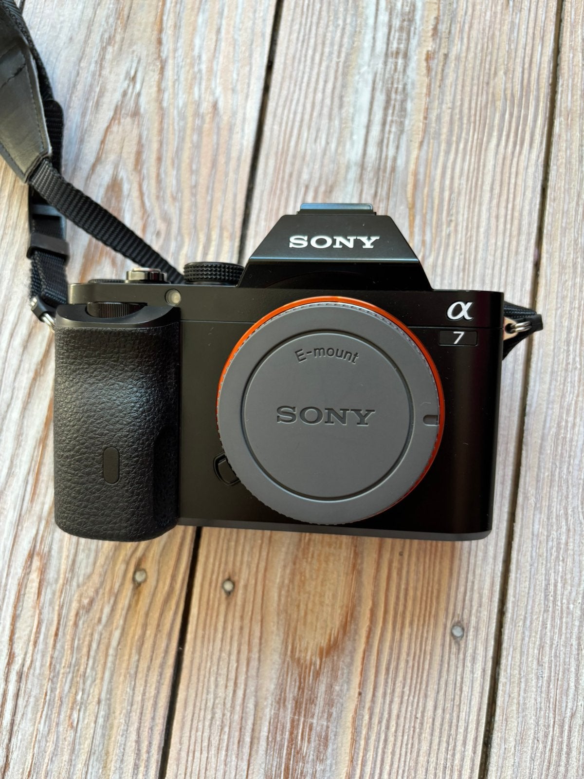 Kit sony a7 + sony 28-70, Audio, Tv en Foto, Fotocamera's Digitaal, Zo goed als nieuw, Sony, Accu, Ophalen of Verzenden