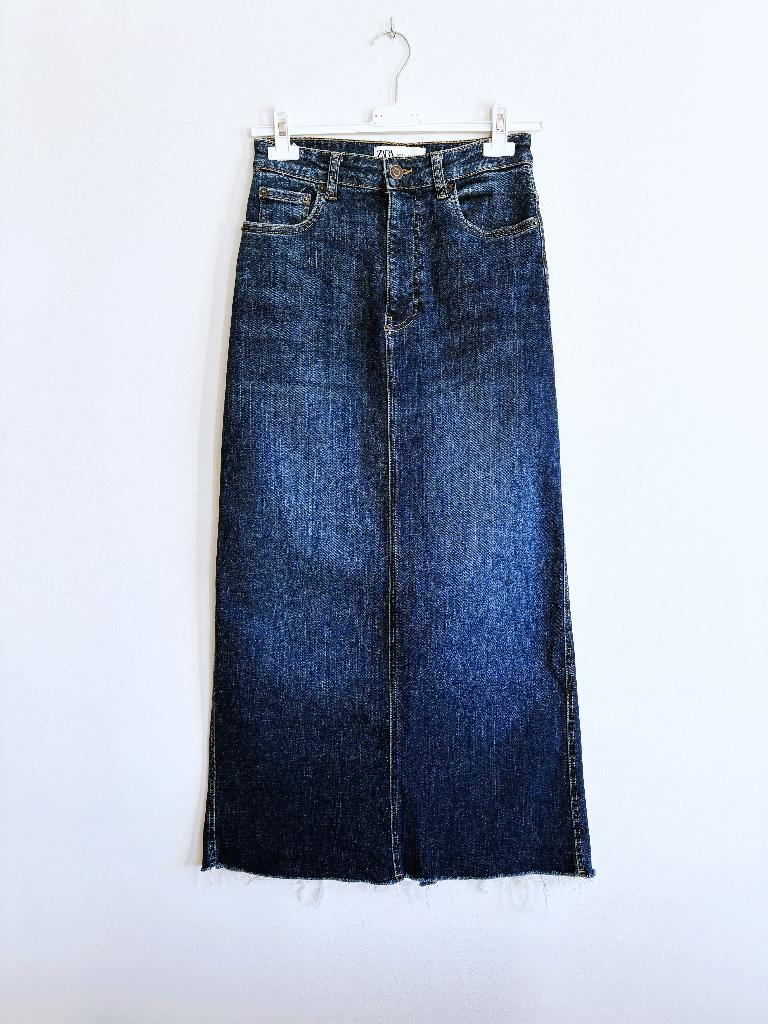Zara maxi‑rok – maat XS/S –  met split & raw hem, Kleding | Dames, Zo goed als nieuw, Maat 34 (XS) of kleiner, Onder de knie, Verzenden
