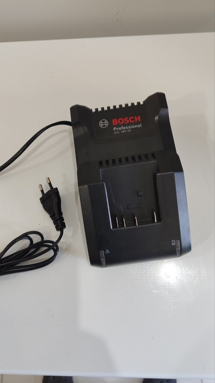 chargeur Bosch 18 v, Enlèvement ou Envoi, Neuf