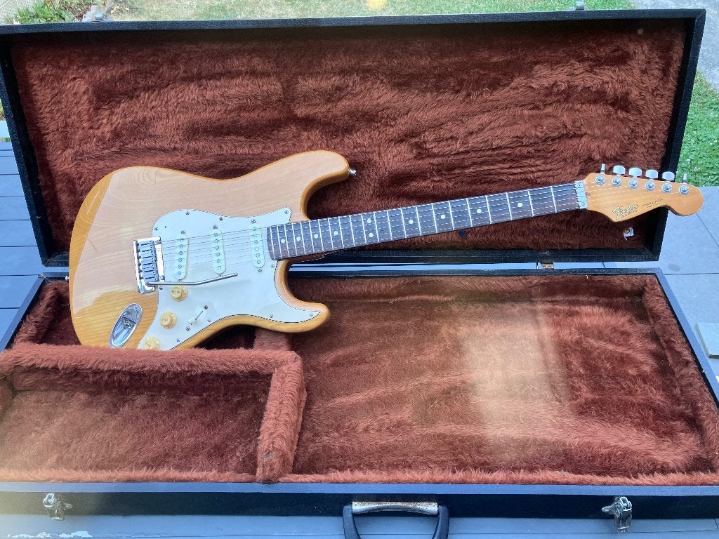 Fender Stratocaster Plus + Lace pickups met sensor, Muziek en Instrumenten, Ophalen, Gebruikt, Solid body, Fender