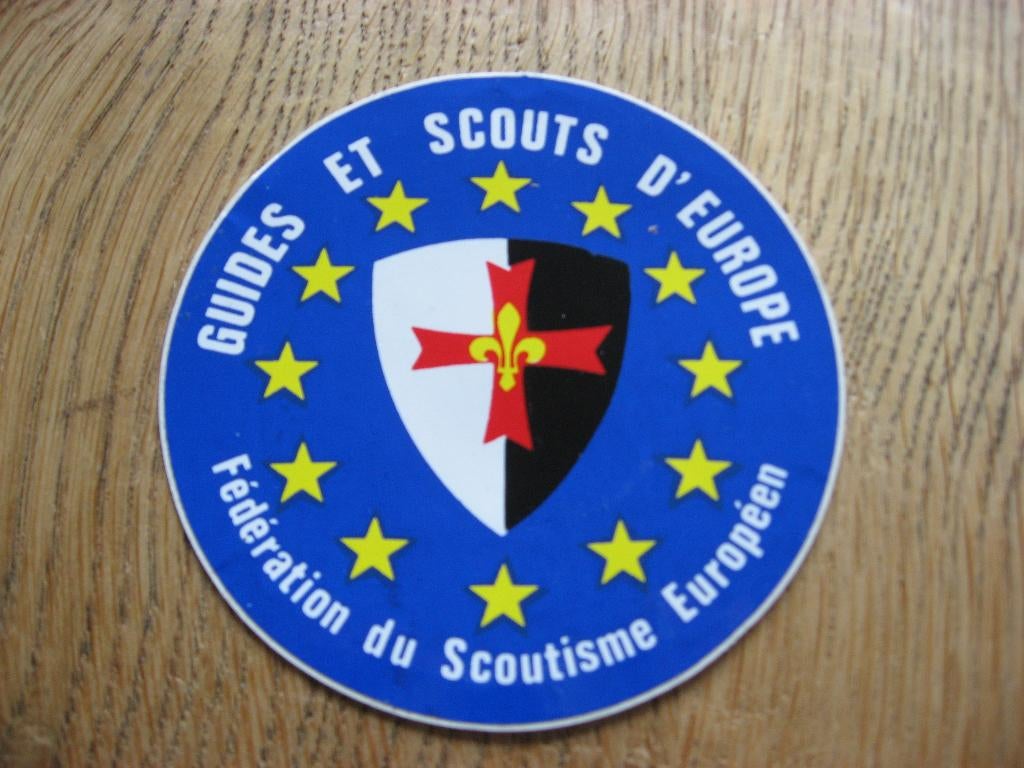 Autocollant Guides et Scouts D'Europe 9 cm, Collections, Enlèvement ou Envoi, Neuf, Société ou Association