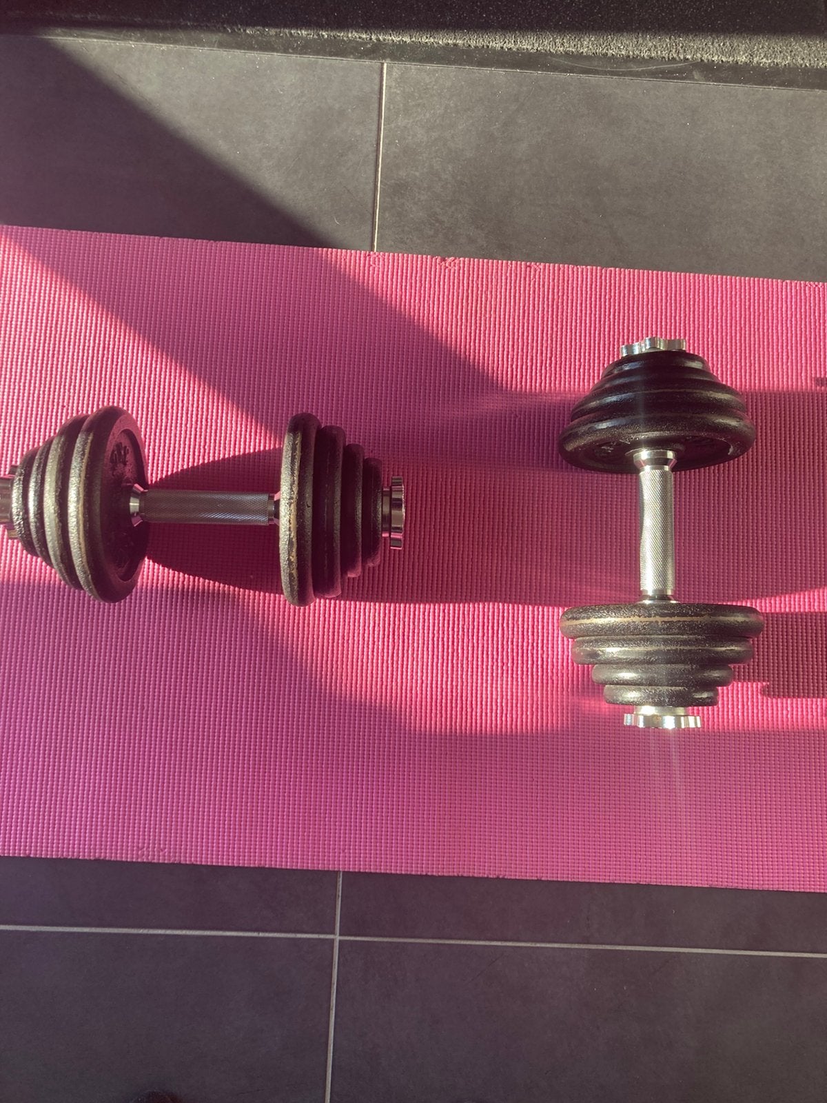 Dumbells ijzer 2/15kg  en  pvc zand 2/15kg, Ophalen, Gebruikt