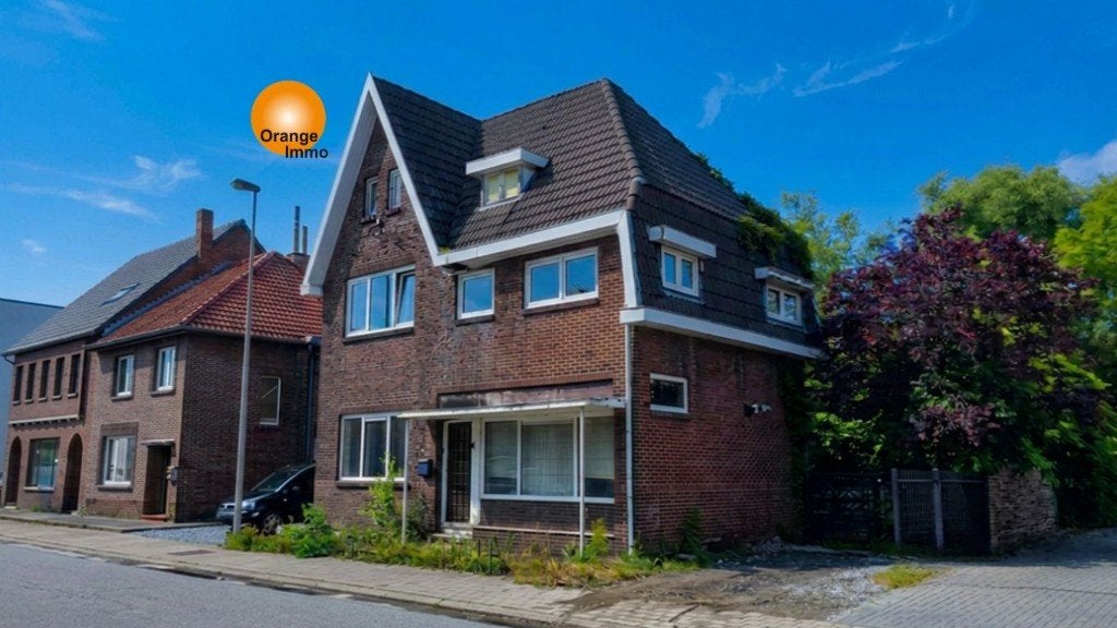 Charmant te renoveren landhuis met grote tuin in Opgrimbie., Immo, 500 tot 1000 m², Maasmechelen, Vrijstaande woning, 3 kamers