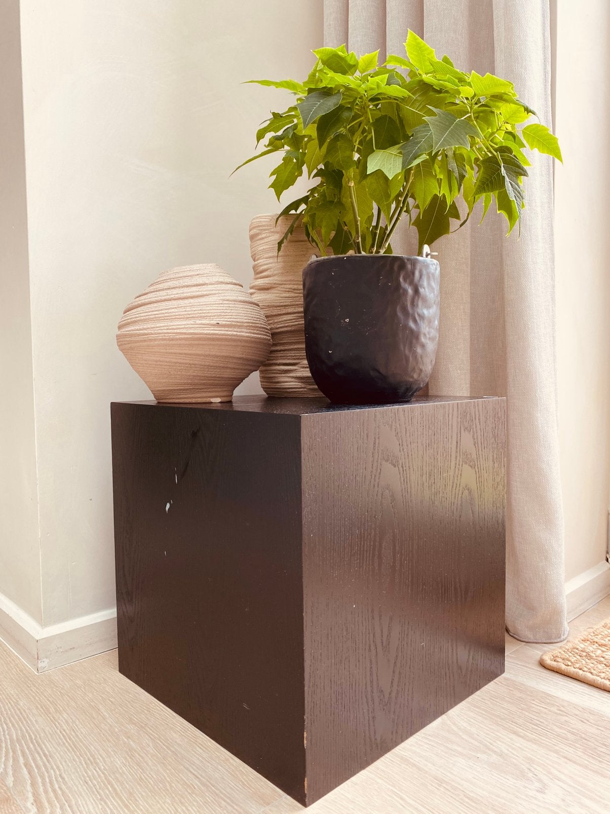cube en bois noir, Maison & Meubles, Klassiek, Moins de 55 cm, Carré, Enlèvement