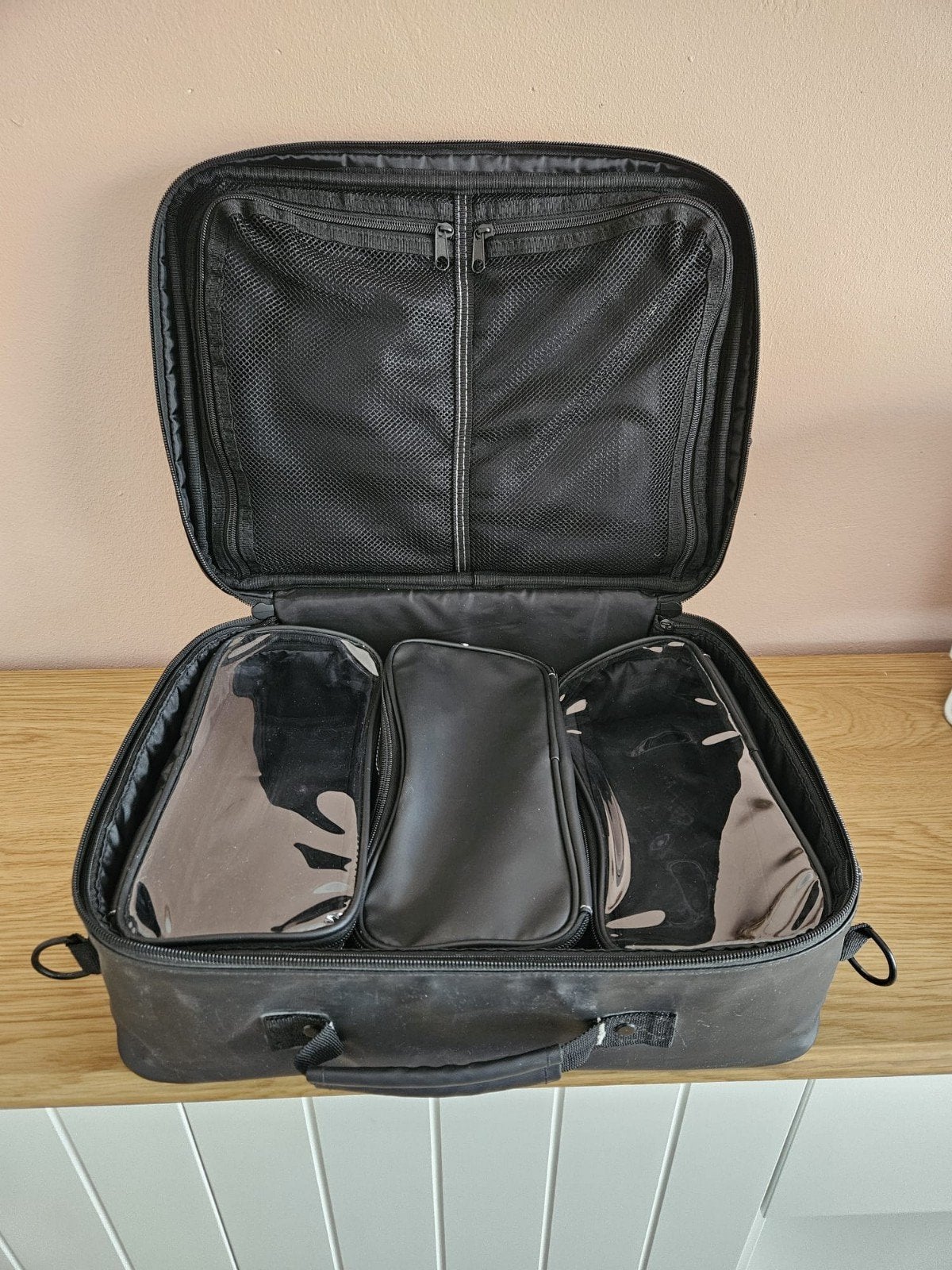 Zwarte Elite bag, Ophalen
