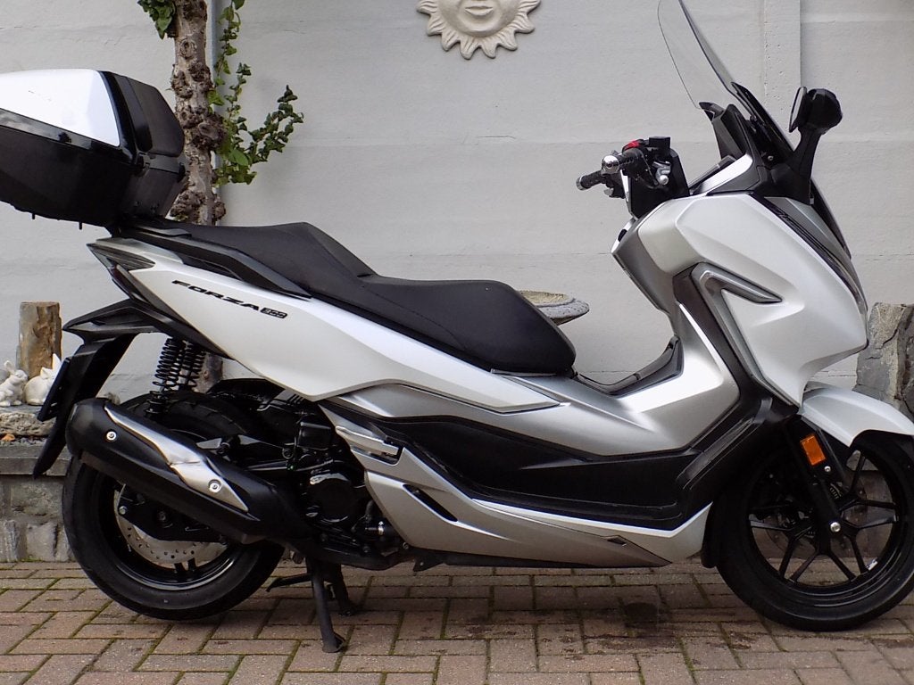 Honda Forza 300, 300 cm³, Scooter, Entreprise, Occasion