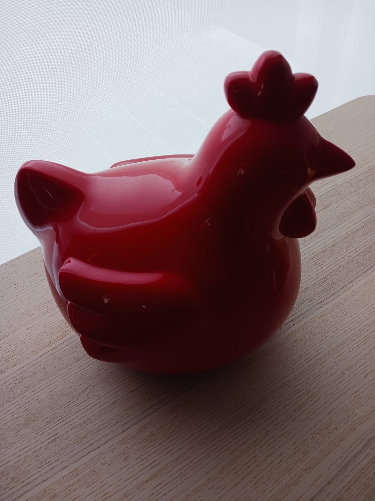Moderne rode kip te koop., Ophalen, Zo goed als nieuw, Decoratieobject