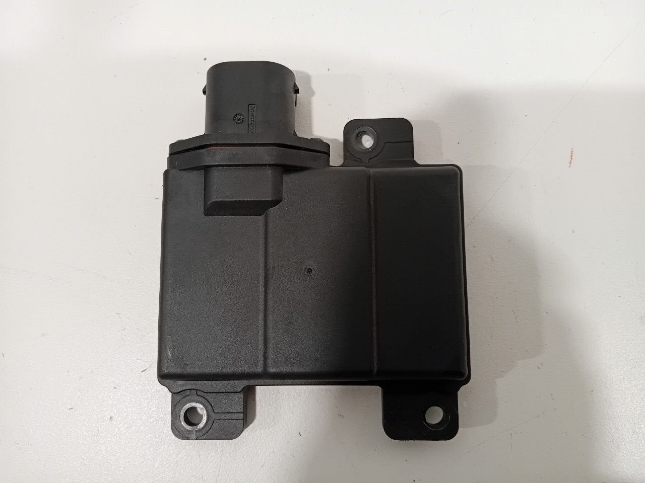 Sensor Hyundai Tucson, Onderdelen@venauto.nl, Van der Ven Autorecycling B.V., Gebruikt, Ettenseweg 76, 4706 PB Roosendaal, The Netherlands