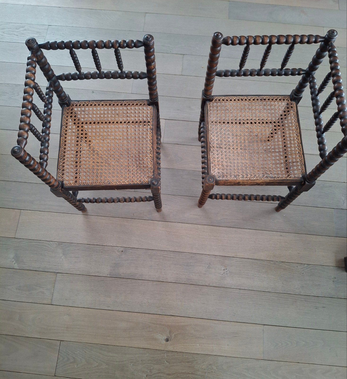 chaise d'angle « bobbin » en chêne, Enlèvement