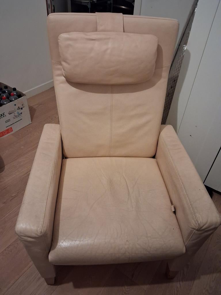 Leather recliner chair, Huis en Inrichting, Fauteuils, Ophalen, Gebruikt, Minder dan 75 cm, Leer