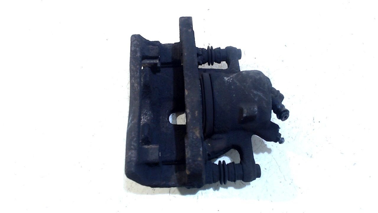 Remklauw rechts voor Suzuki Swift, Onderdelen@venauto.nl, Van der Ven Autorecycling B.V., Gebruikt, Ettenseweg 76, 4706 PB Roosendaal, The Netherlands