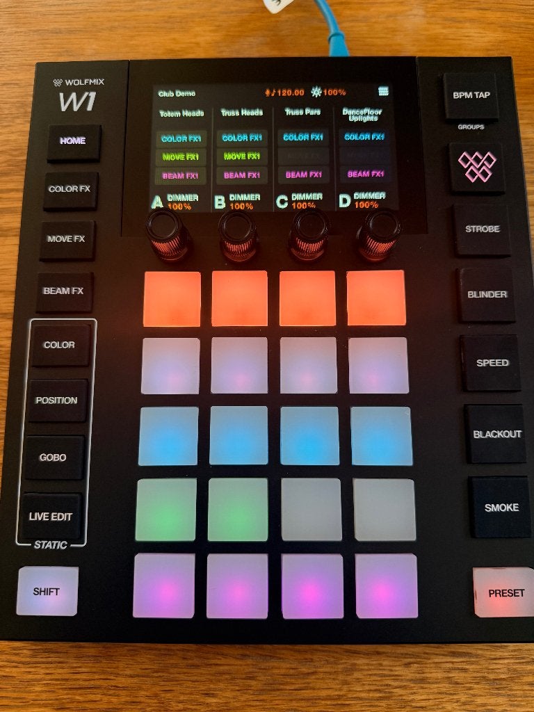 Wolfmix W1 MK2 – DMX lichtcontroller – 1 jaar oud, Ophalen, Zo goed als nieuw, Licht, Geluidgestuurd