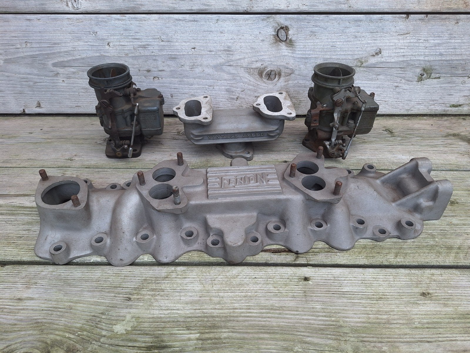 Ford Flathead V8 intakes en carburators, Enlèvement ou Envoi, Utilisé, Pièces américaines