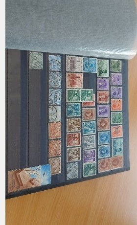 Album 900 postzegels Afrika allerlei postfris + gestempeld, Enlèvement ou Envoi