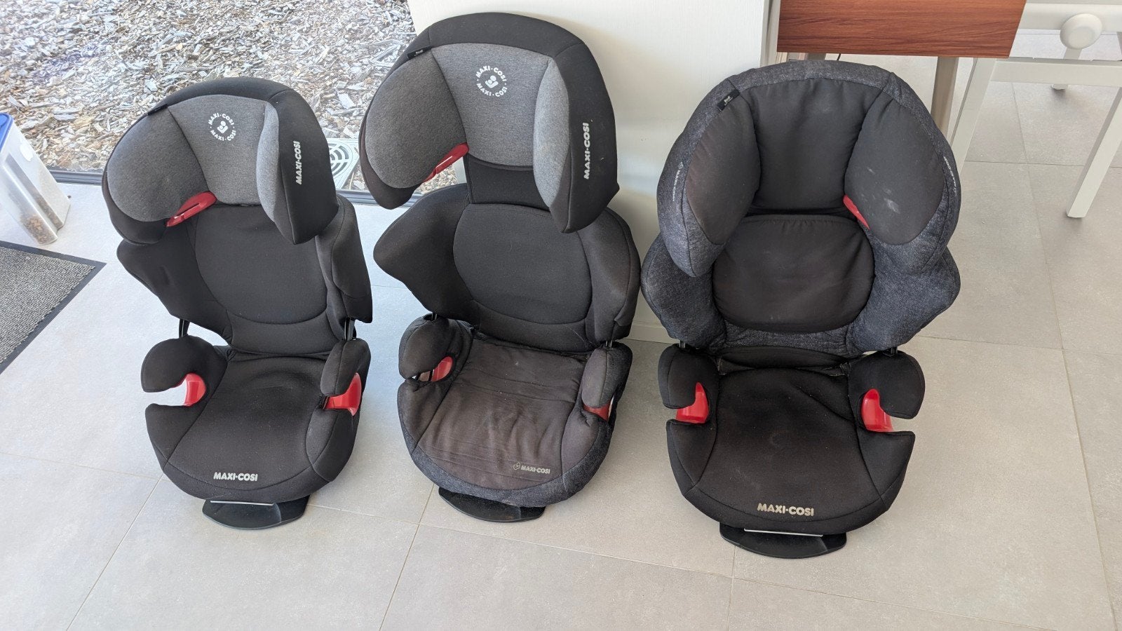 1 à 4 sièges auto Maxi-Cosi Rodi, Enfants & Bébés, Sièges auto, Ceinture de sécurité, Comme neuf, Enlèvement, Dossier amovible