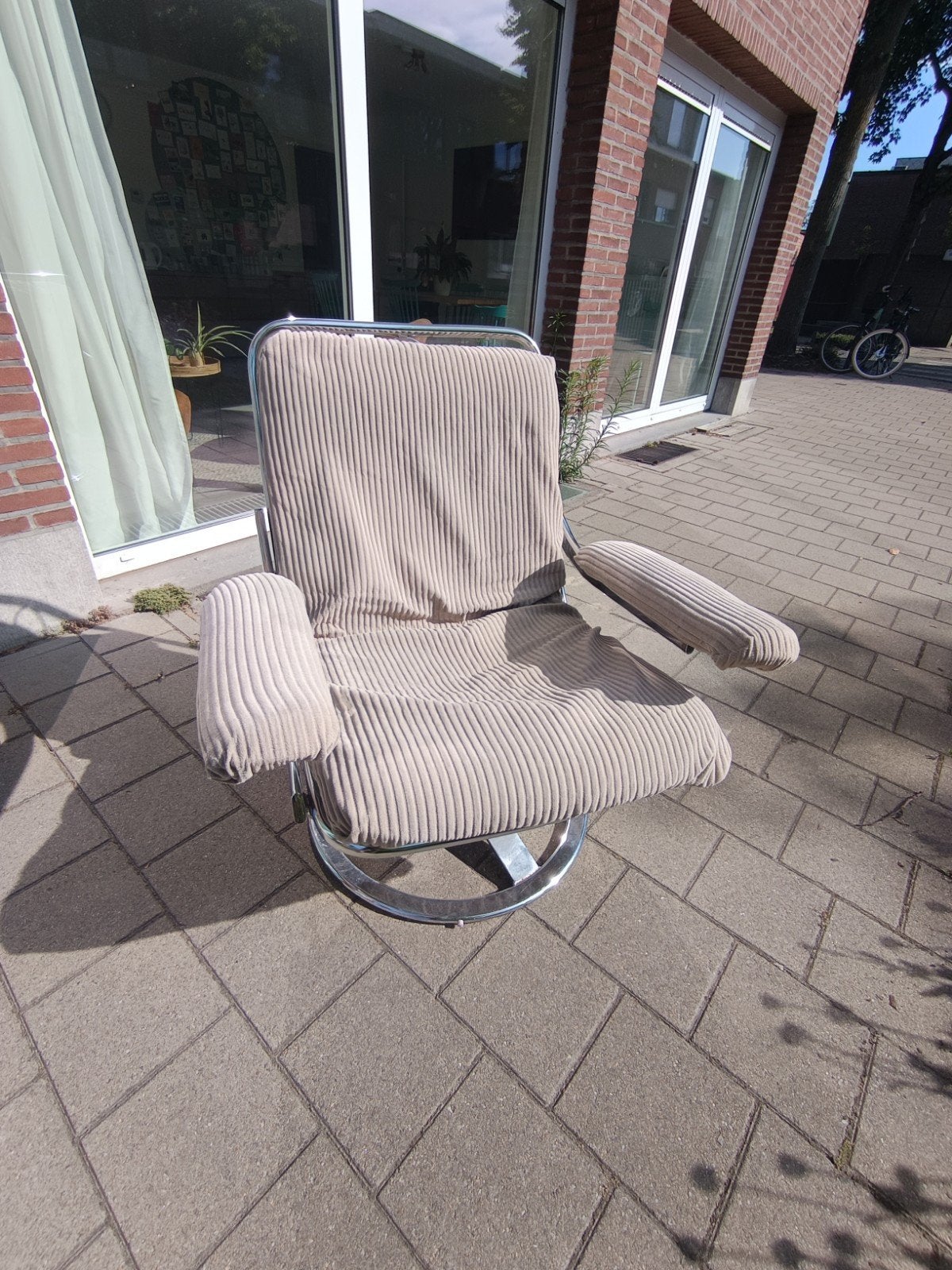 vintage Leolux armchair, Ophalen