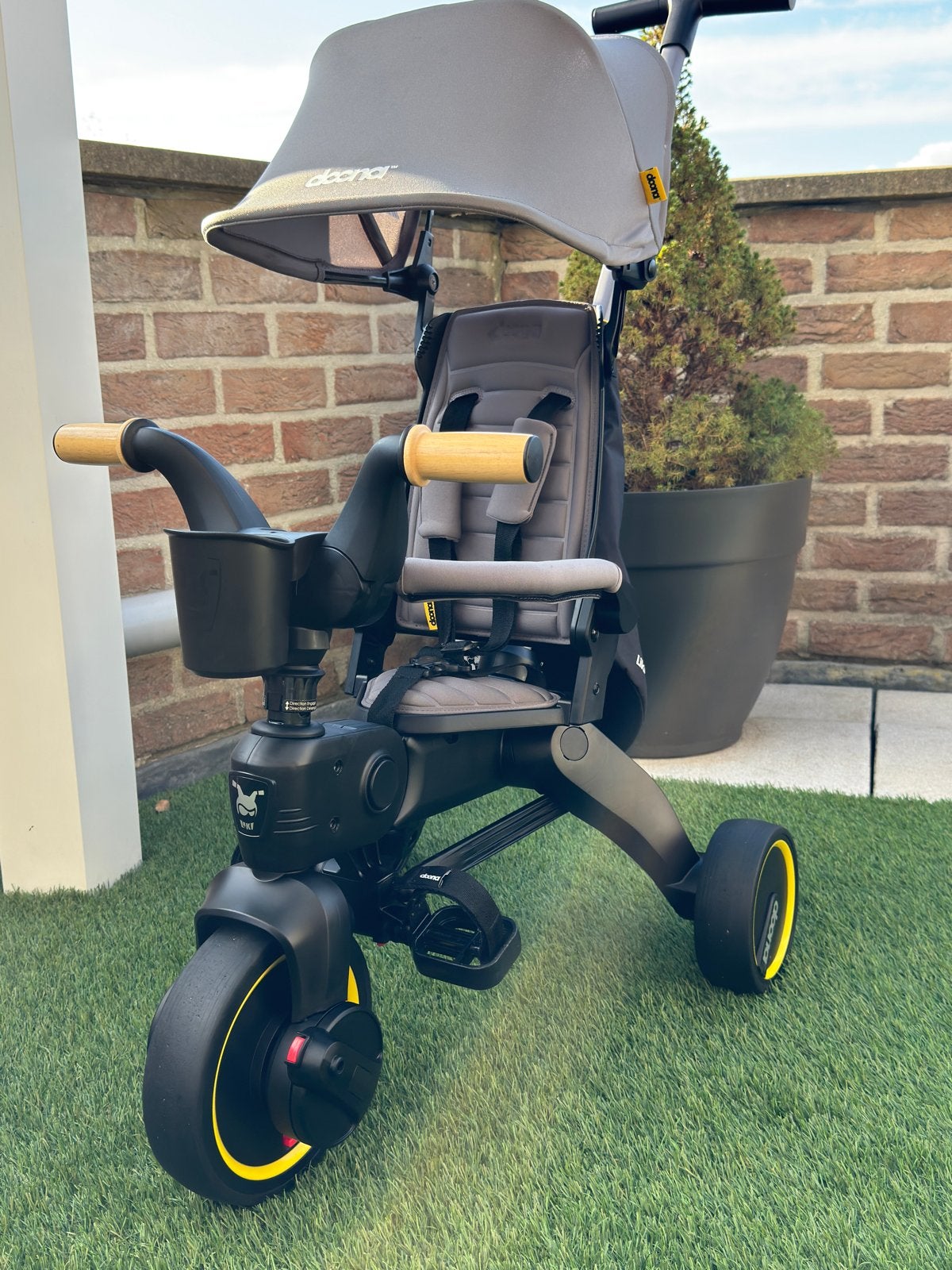 Doona Liki Trike S5 Deluxe – grijs te koop, Ophalen, Zo goed als nieuw, Trapvoertuig