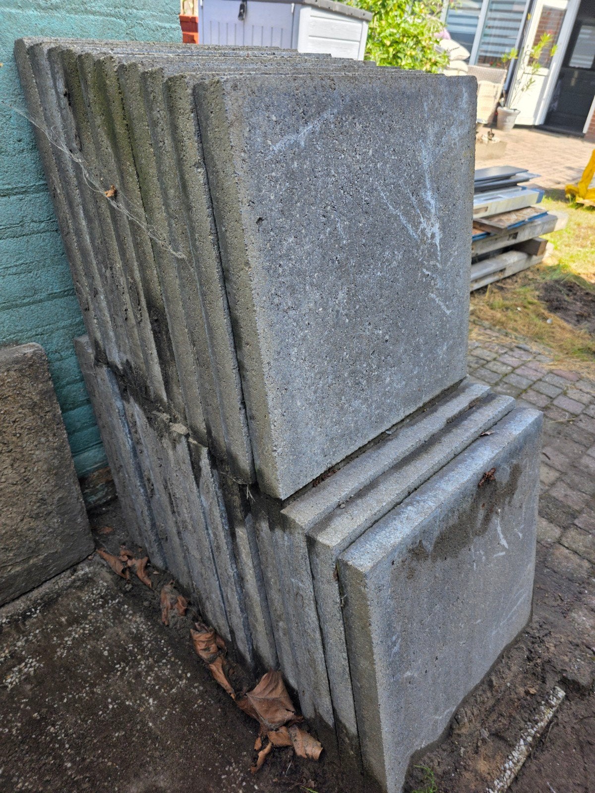 Te koop: antraciet/blauwe betontegels 50x50x4, Tuin en Terras, Ophalen, Beton, Terrastegels