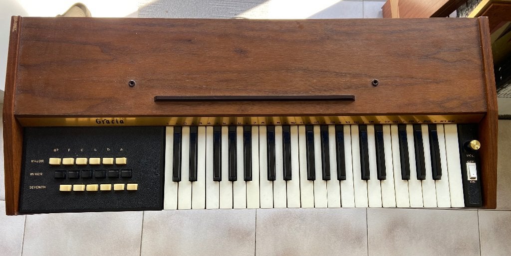 orgue électrique Gracia, Muziek en Instrumenten, Orgels, Gebruikt, Orgel, 1 klavier, Ophalen