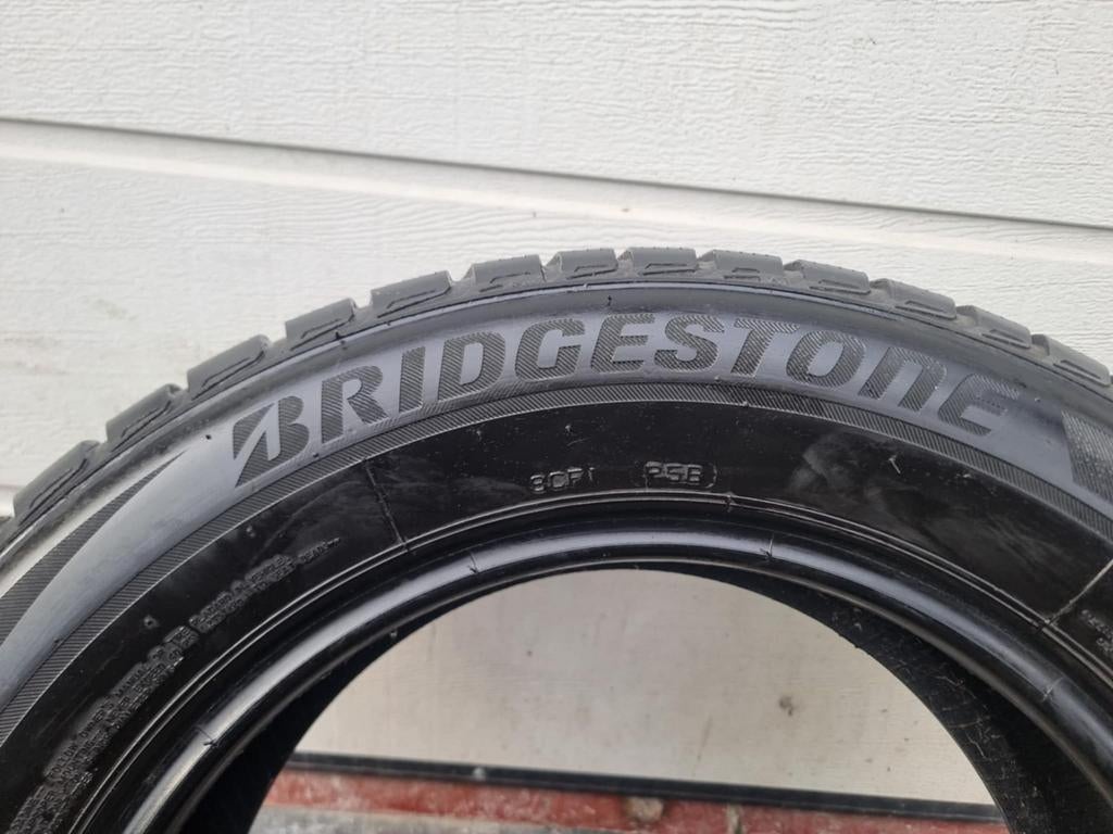Band Bridgestone
215/60/R16, Ophalen