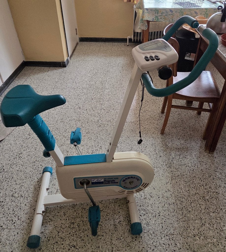 Hometrainer, Sport en Fitness, Ophalen, Gebruikt, Hometrainer
