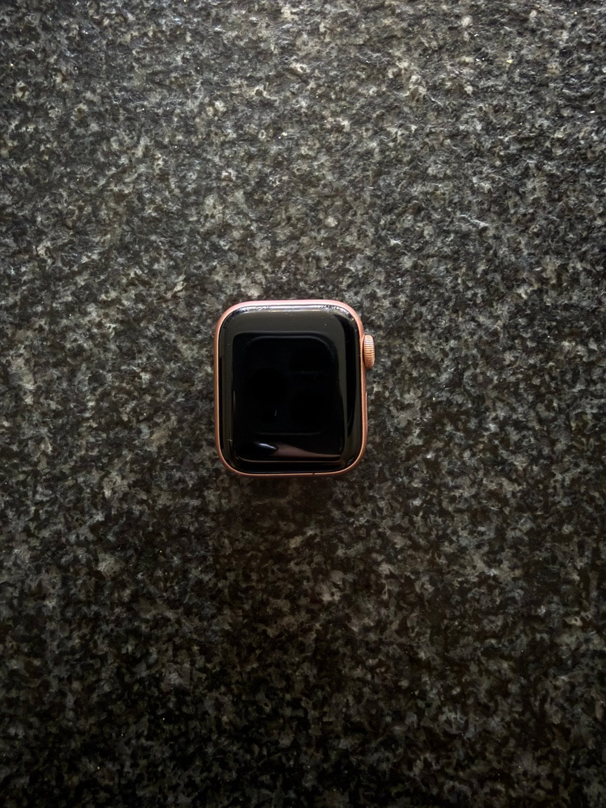 Apple watch SE, Handtassen en Accessoires, Ophalen of Verzenden, Waterdicht, Zo goed als nieuw, IOS